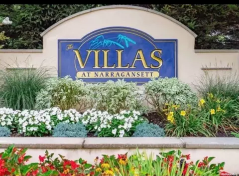 511 Narragansett Villas Dr #511, Lindenhurst, NY 11757