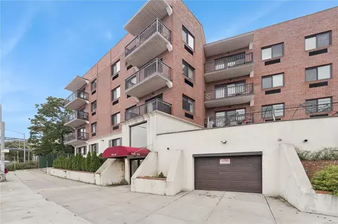 135-46 Grand Central Pkwy #3C, Jamaica, NY 11435