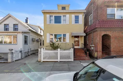 18-21 123rd St, New York, NY 11356