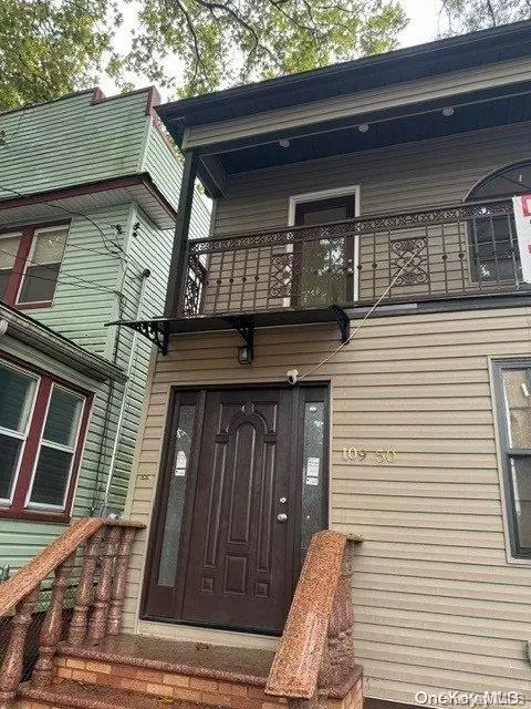 109-50 153rd St, New York, NY 11433