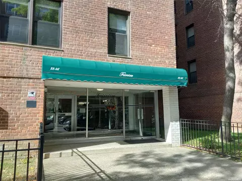 33-46 92nd St #1R, Jackson Heights, NY 11372