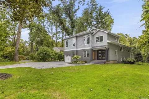 12 Millford Dr, Locust Valley, NY 11560