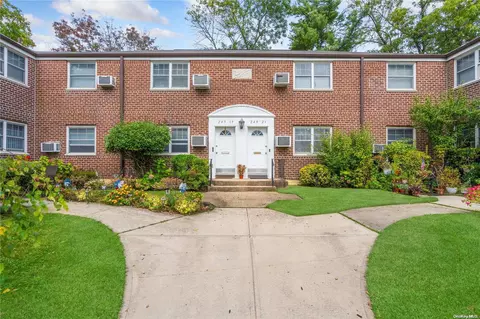 249-21 64th Ave #LOWER, Little Neck, NY 11362