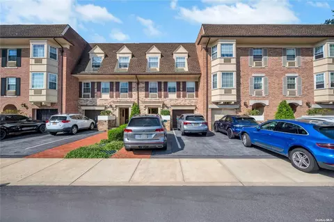 12-30 Estates Ln #1136, New York, NY 11360