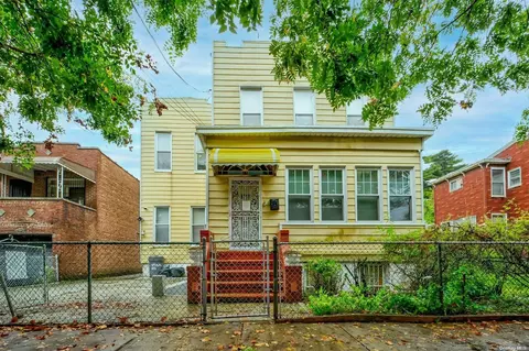 98 Miller Ave, Brooklyn, NY 11207