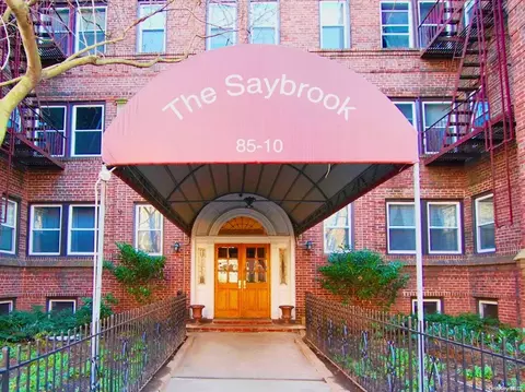 85-10 34th Ave #421, New York, NY 11372