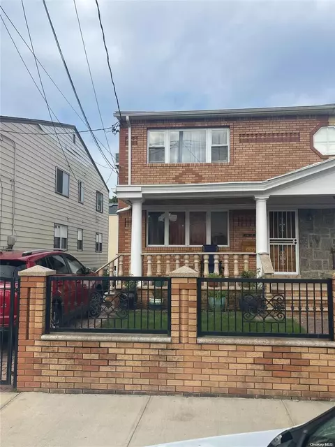 145-92 224th St, New York, NY 11413