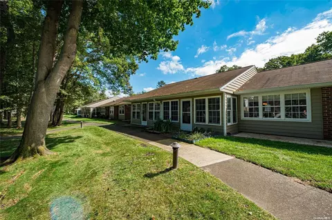 46 Trent Ct # D, Ridge, NY 11961