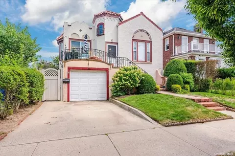 460 Monroe Blvd, Long Beach, NY 11561