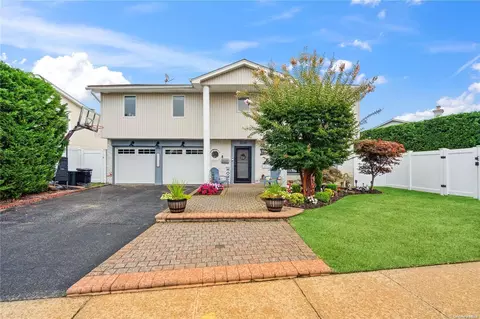 3239 Judith Dr, Bellmore, NY 11710