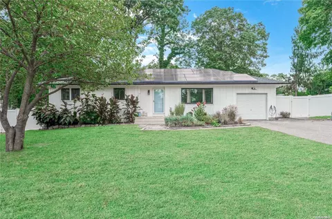 39 Groveland Park Blvd, Sound Beach, NY 11789