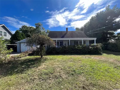 507 3rd Ave, East Northport, NY 11731