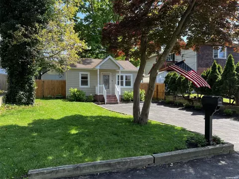 64 Magnolia Ave, Lake Grove, NY 11755
