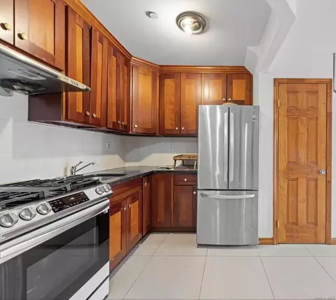 84-09 Queens Blvd #4A, New York, NY 11373