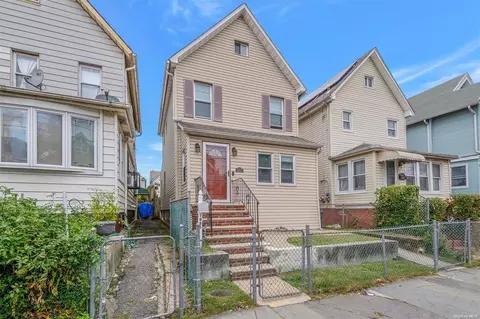 1653 Castleton Ave, Staten Island, NY 10302