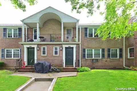 224-58 Horace Harding Expy #B, Oakland Gardens, NY 11364
