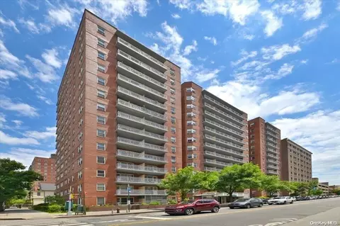 89-15 Parsons Blvd #10C, New York, NY 11432
