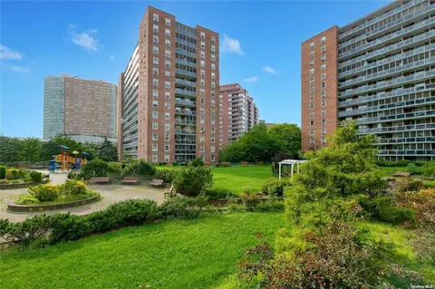 98-20 62 Dr #11A, Rego Park, NY 11374