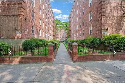 144-35 Sanford Ave #6D, New York, NY 11355