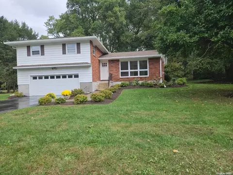 71 Wheaton Ave, Fishkill, NY 12524