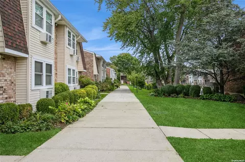 140 Millard Ave #140, Babylon, NY 11704