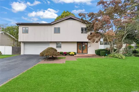 14 Tioga Dr, Jericho, NY 11753