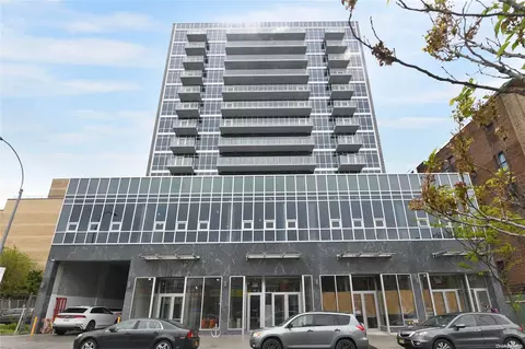 41-62 Bowne St #10E, Flushing, NY 11355