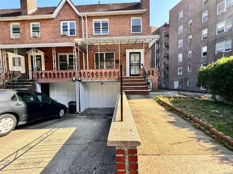 139-08 85th Dr, Jamaica, NY 11435