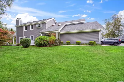 385 Quarry Pond #385, Moriches, NY 11955