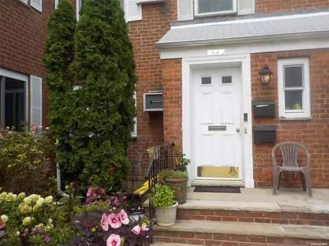 75-30 255th St #B-1, Glen Oaks, NY 11004