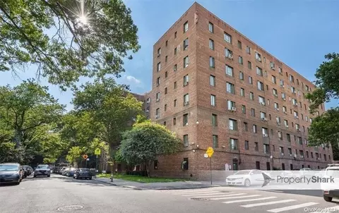 1550 Unionport Rd #MC, New York, NY 10451