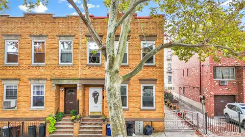 69-24 64th St, New York, NY 11385