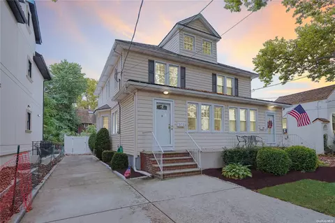 272 Prescott Ave, Staten Island, NY 10306