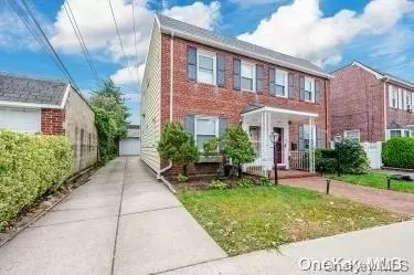 8510 77th Ave, New York, NY 11385