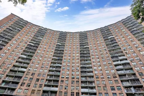 90-60 Union Tpke #10D, Glendale, NY 11385