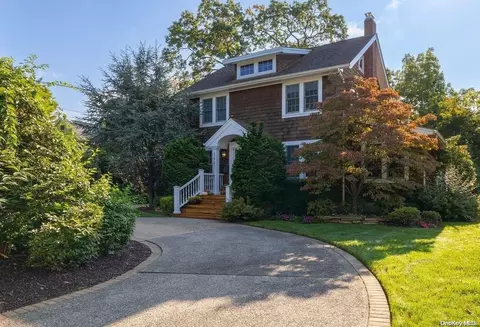 389 Hempstead Ave, Rockville Centre, NY 11570