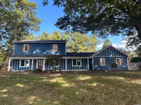 11 Henearly Dr, Miller Place, NY 11764