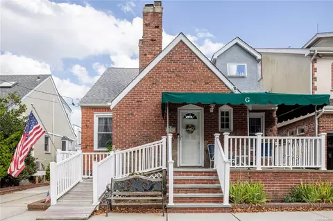 72 Mineola Ave, Point Lookout, NY 11569