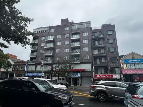 41-42 College Point Blvd #4C, Flushing, NY 11355