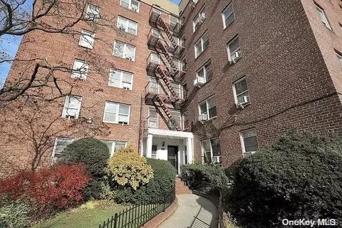 81-05 35 Ave #3P, Jackson Heights, NY 11372