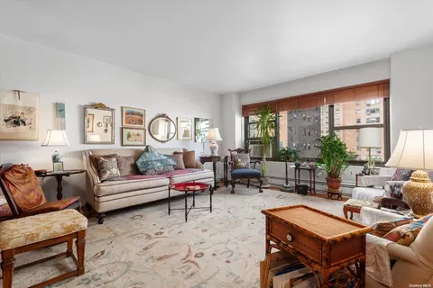 21-50 33rd Rd #6B, Astoria, NY 11106
