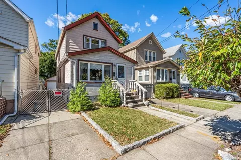 88-13 69th Rd, New York, NY 11375