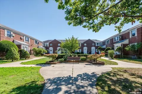 260-32 Langston Ave #A, Glen Oaks, NY 11004
