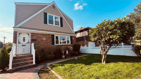 312 Lehrer Ave, Elmont, NY 11003