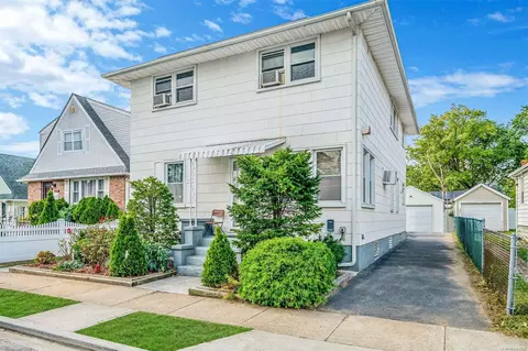 342 Lehrer Ave, Elmont, NY 11003