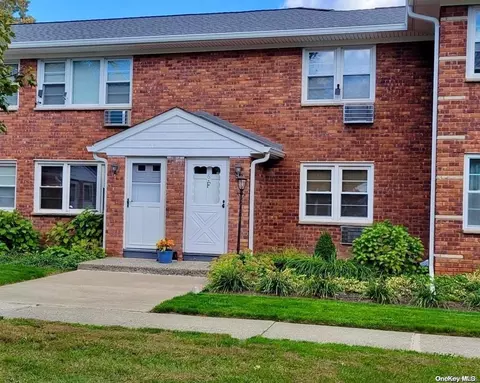 2710 South Rd #F6, Poughkeepsie, NY 12601