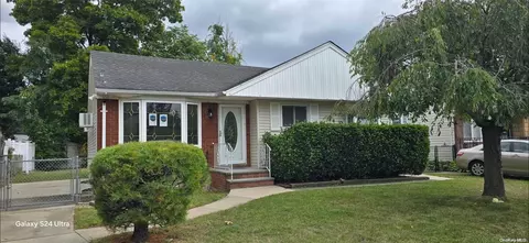 102 Green Ave, Hempstead, NY 11550