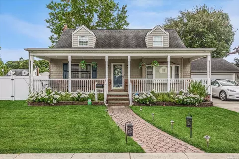 1730 Francis Dr, East Meadow, NY 11554