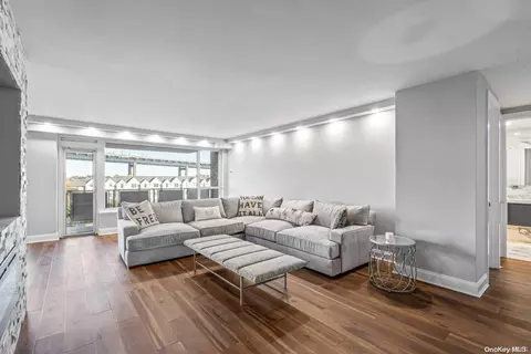 166-25 Powells Cove Blvd #3K, New York, NY 11357
