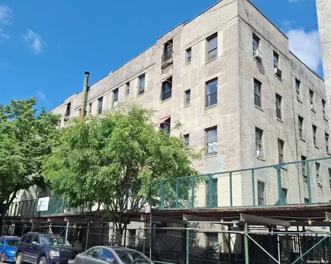 21-38 35 St #1H, New York, NY 11105